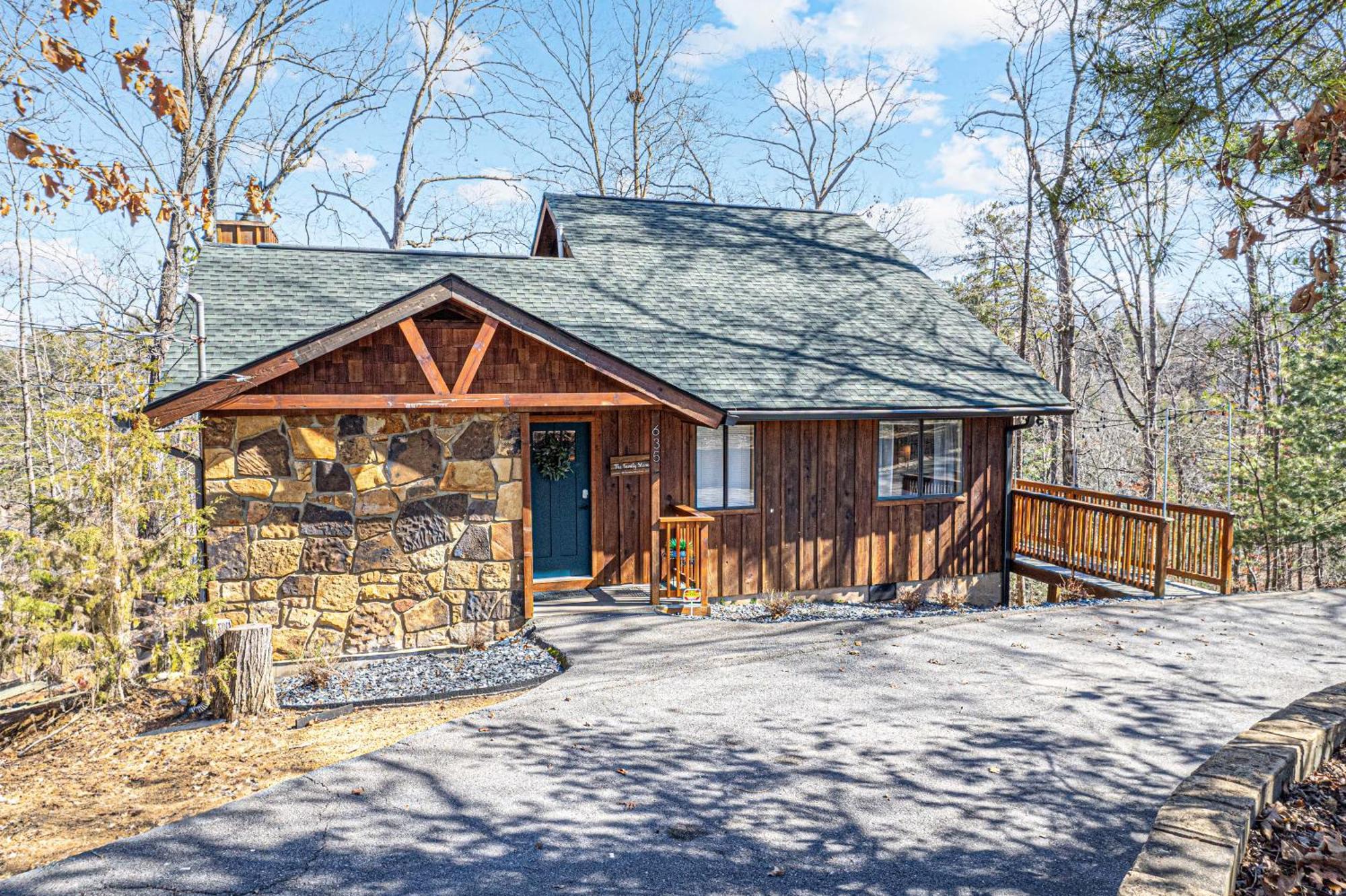 The Family Stone Luxe Cabin Sleeps 12 Hot Tub Dogfriendly Dollywood Pigeon Forge Exterior foto